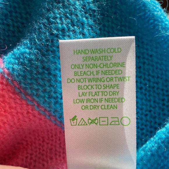 Lilly Pulitzer Sweater - Picture 7 of 7